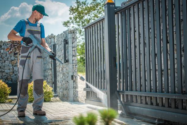 Best Playground Equipment Cleaning  in Lindsay, OK